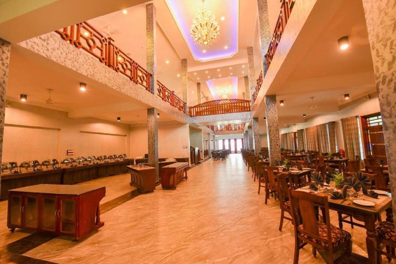 Centauria Wild Hotell Udawalawe Exteriör bild